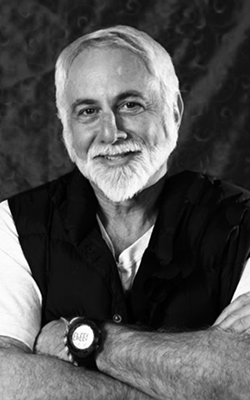 Dennis Hays